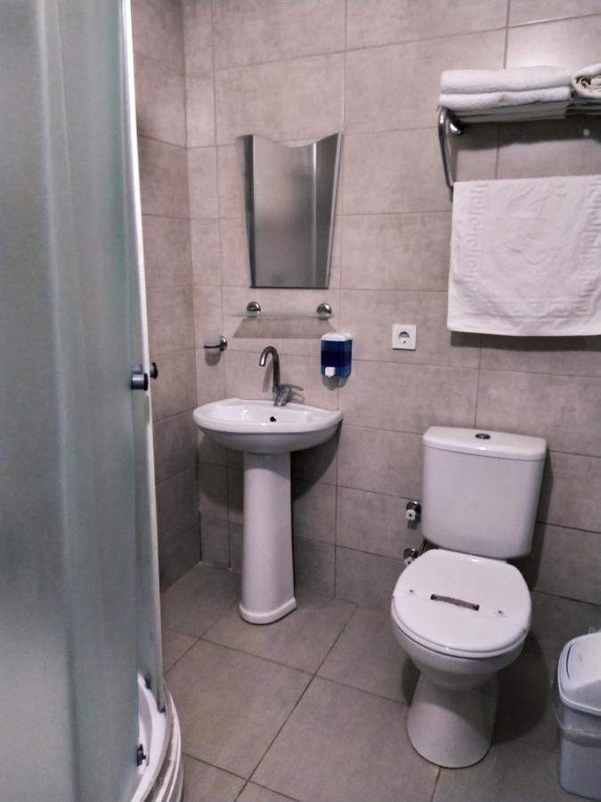 Yeni Bademli Konuk Evi Gokceada Luaran gambar