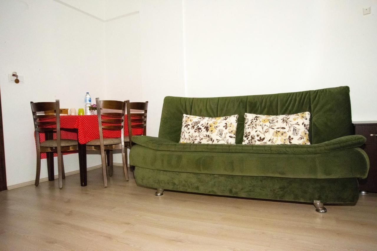 Yeni Bademli Konuk Evi Gokceada Luaran gambar